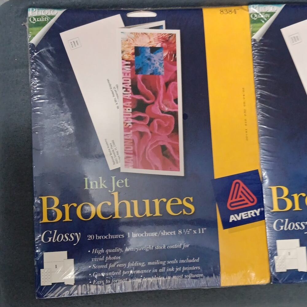 Avery 8384 Inkjet Glossy Brochures 2 Unopened Packages 40 Brochures